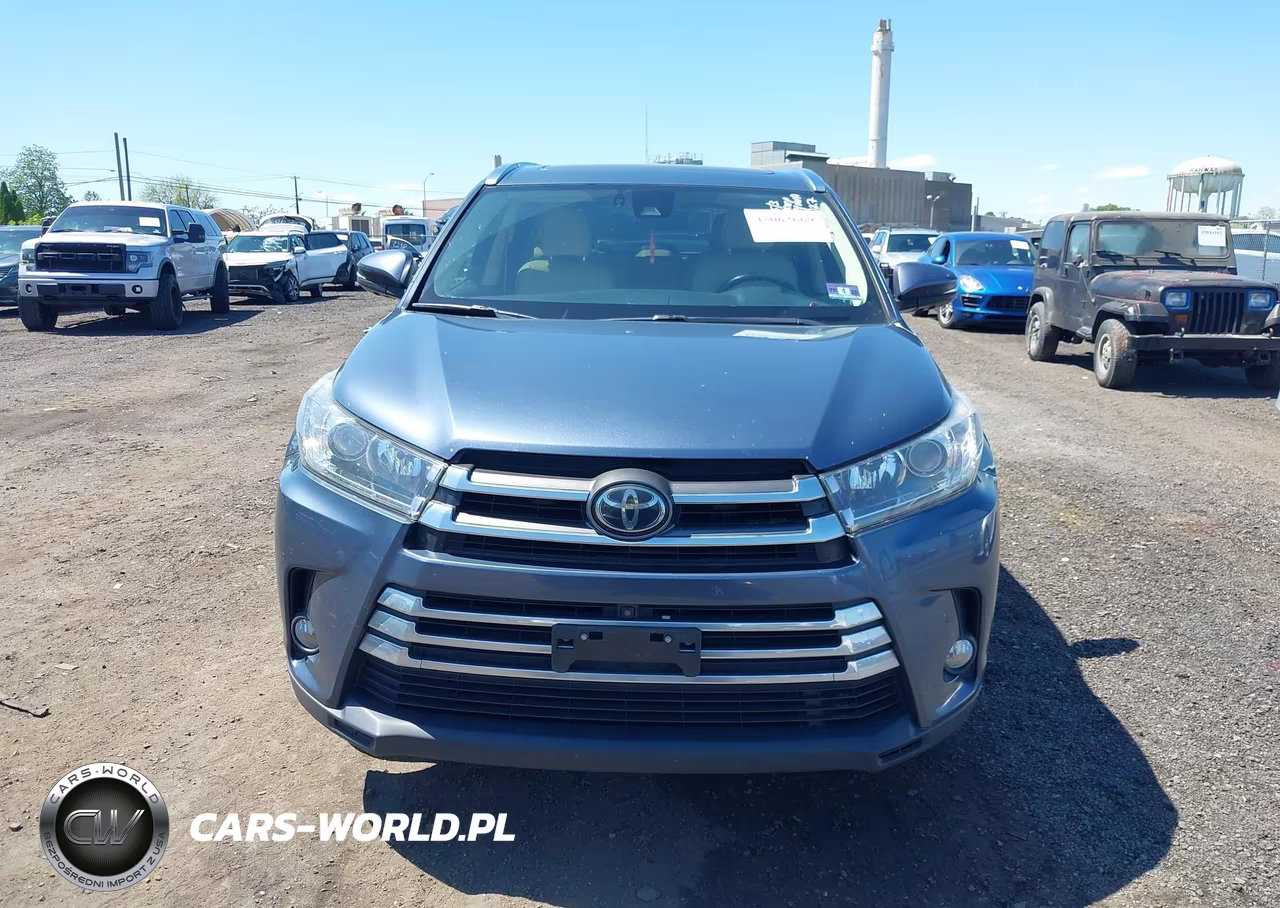 2017 Toyota Highlander Limited Platinum VIN:5TDDZRFH7HS435213 - 12