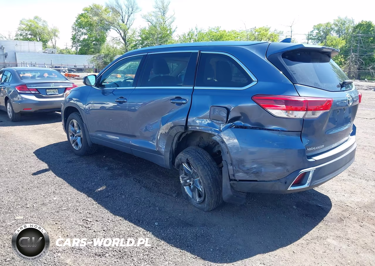 2017 Toyota Highlander Limited Platinum VIN:5TDDZRFH7HS435213 - 3