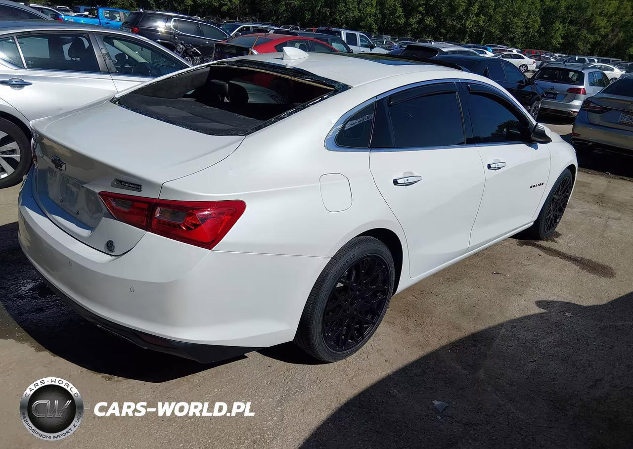 2017 Chevrolet Malibu Premier VIN:1G1ZH5SX5HF181864 - 4