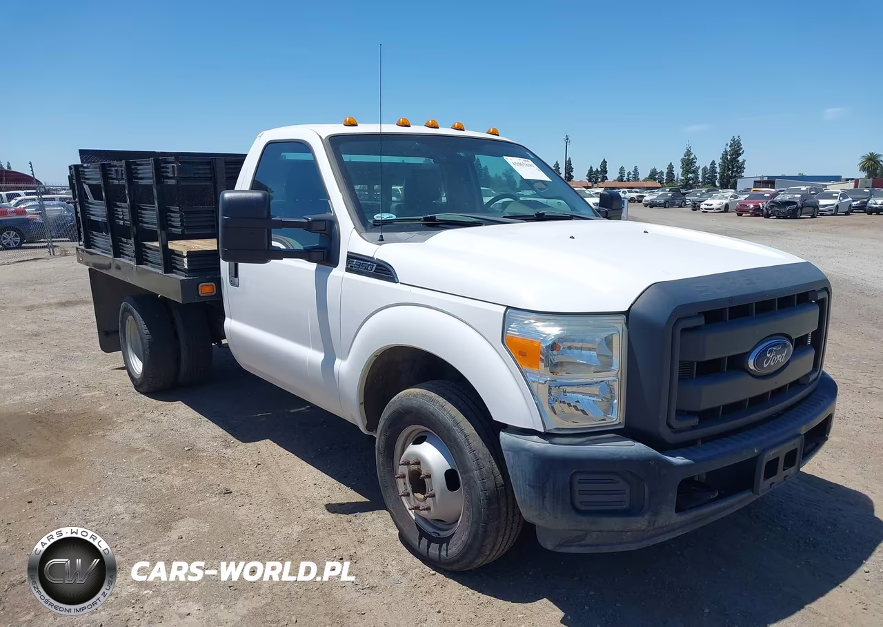 2016 Ford F-350 Chassis Xl