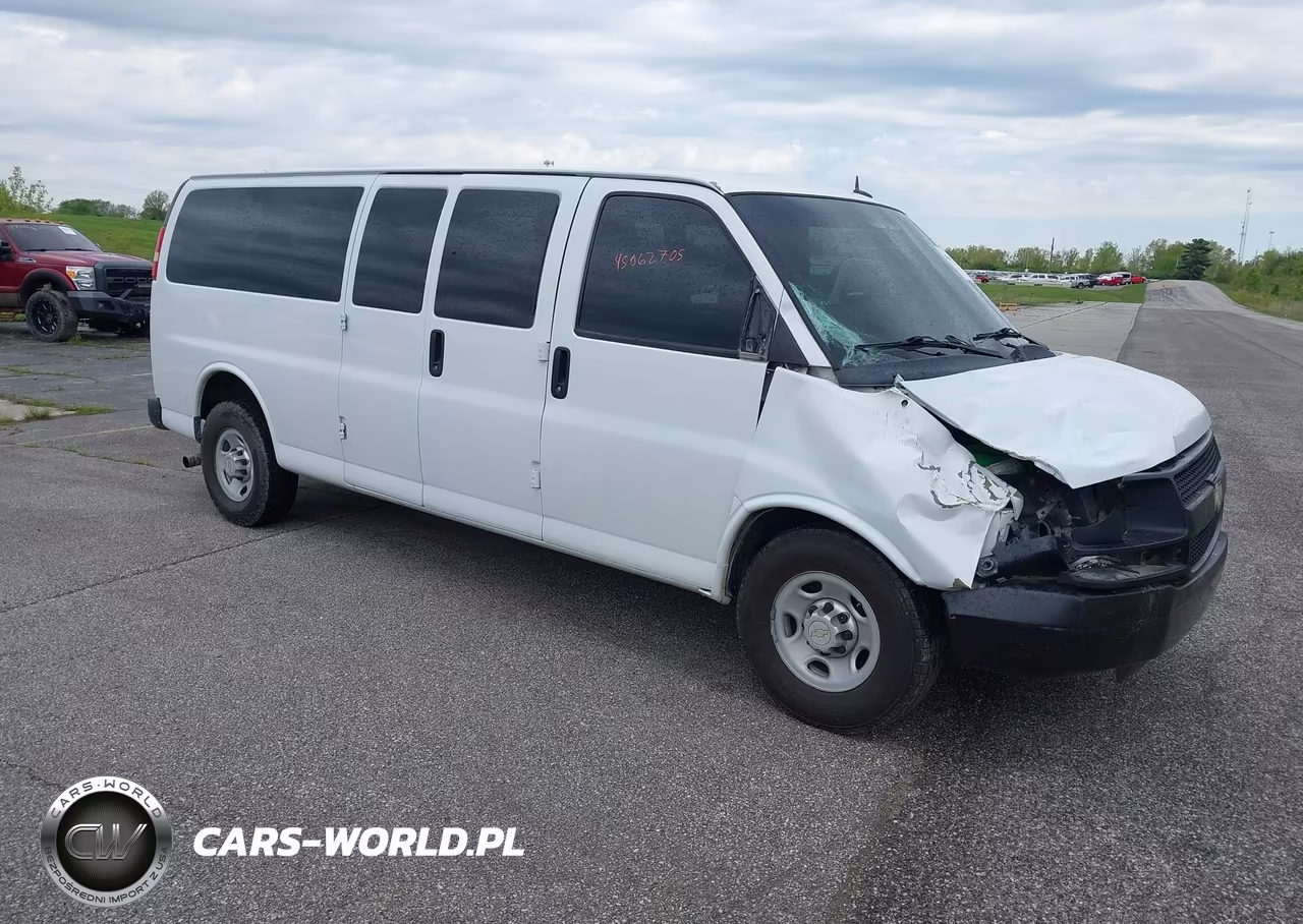 2014 Chevrolet Express 3500 Ls