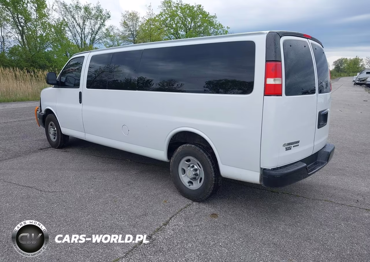 2014 Chevrolet Express 3500 Ls VIN:1GAZGZFAXE1123385 - 3