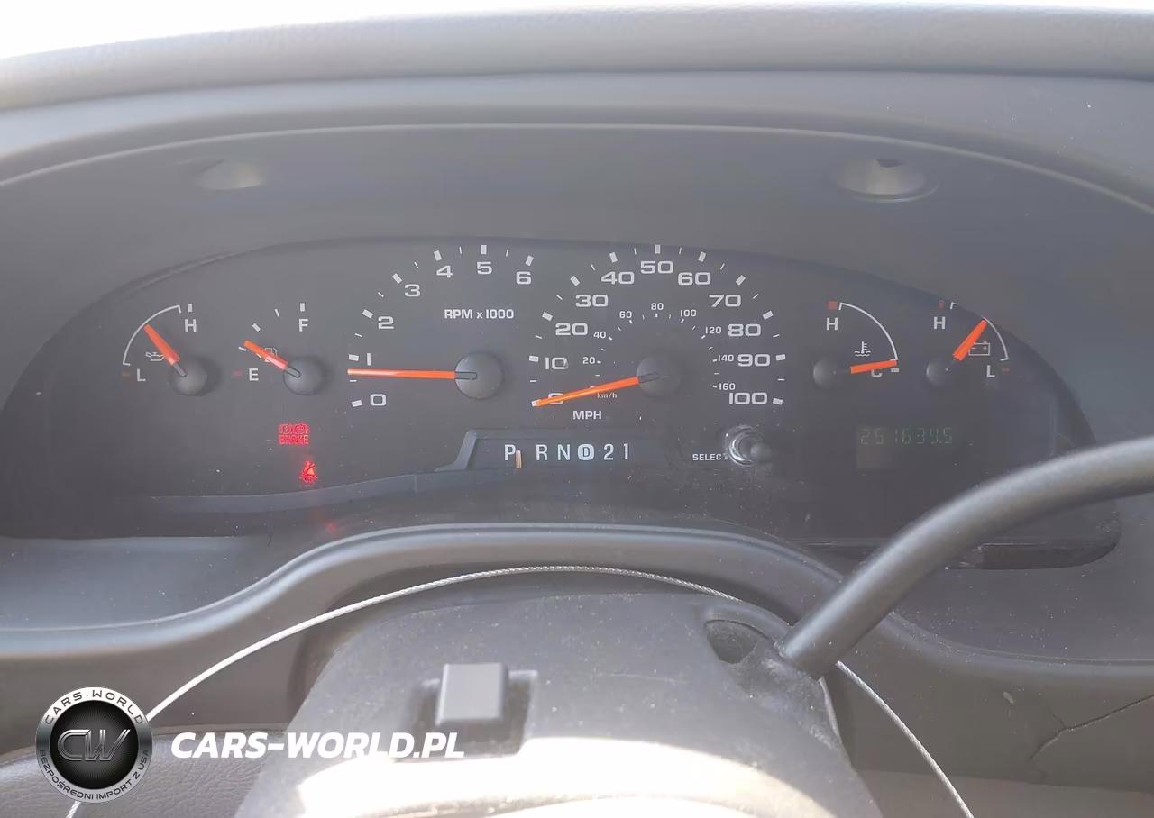 2005 Ford E-350 Super Duty VIN:1FBNE31L15HB43764 - 7