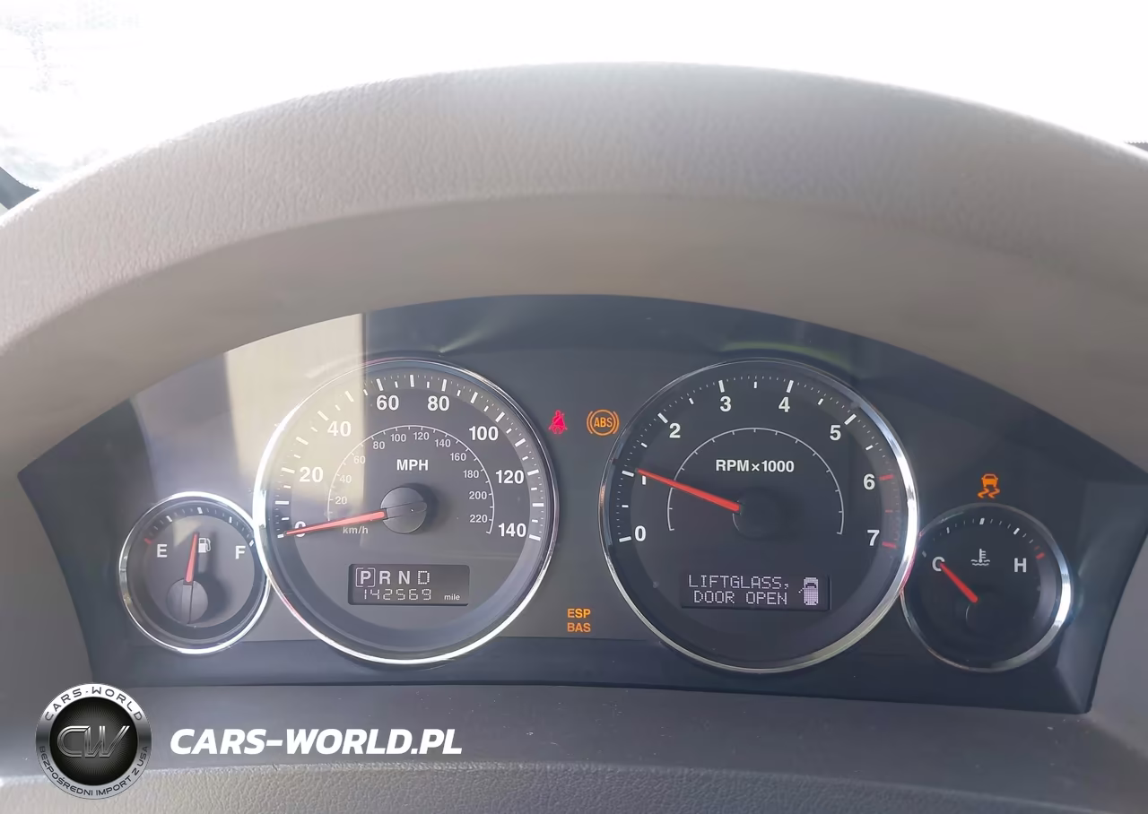 2008 Jeep Grand Cherokee Laredo VIN:1J8GS48K08C104979 - 7