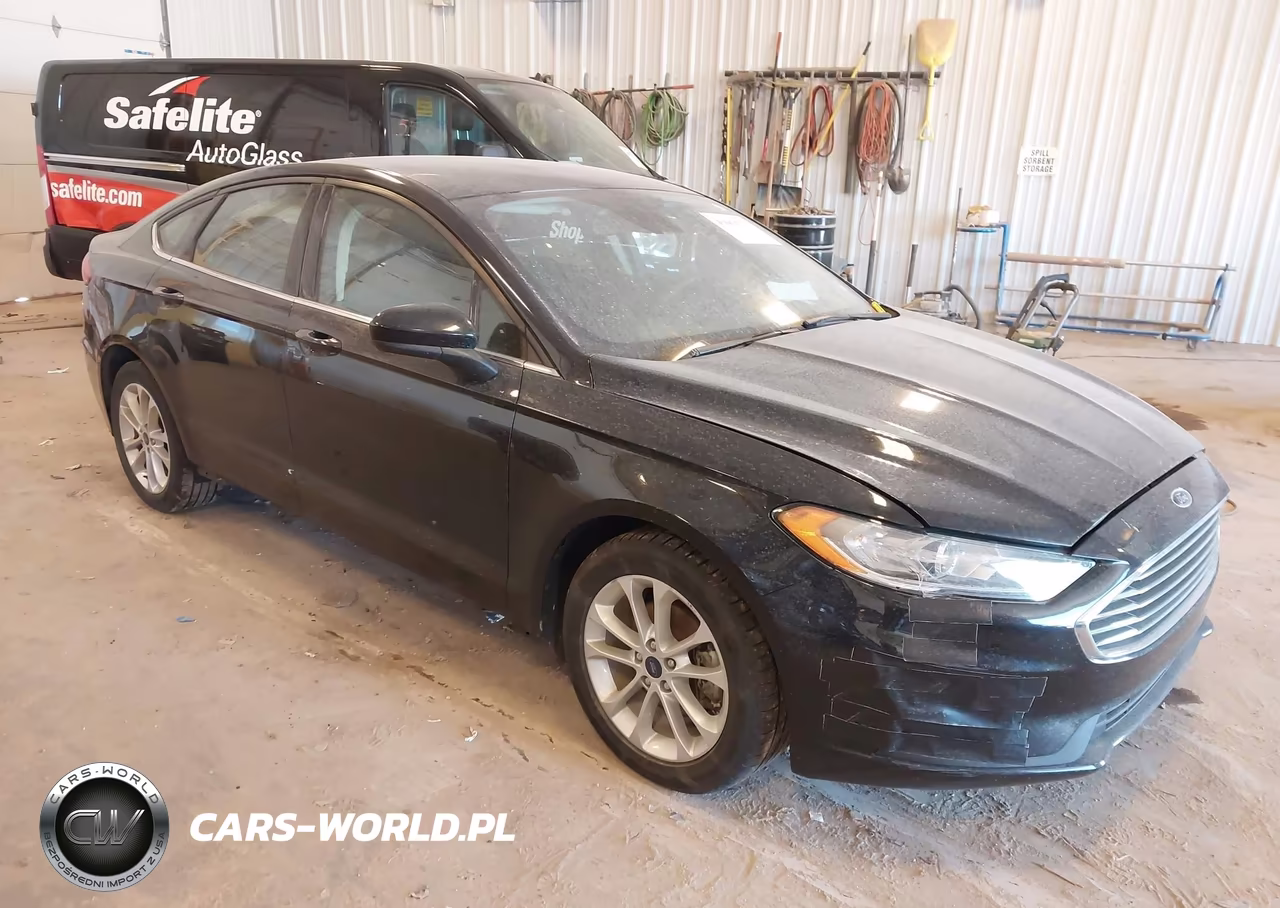 2020 Ford Fusion Se – zdjęcie 1 z 16
