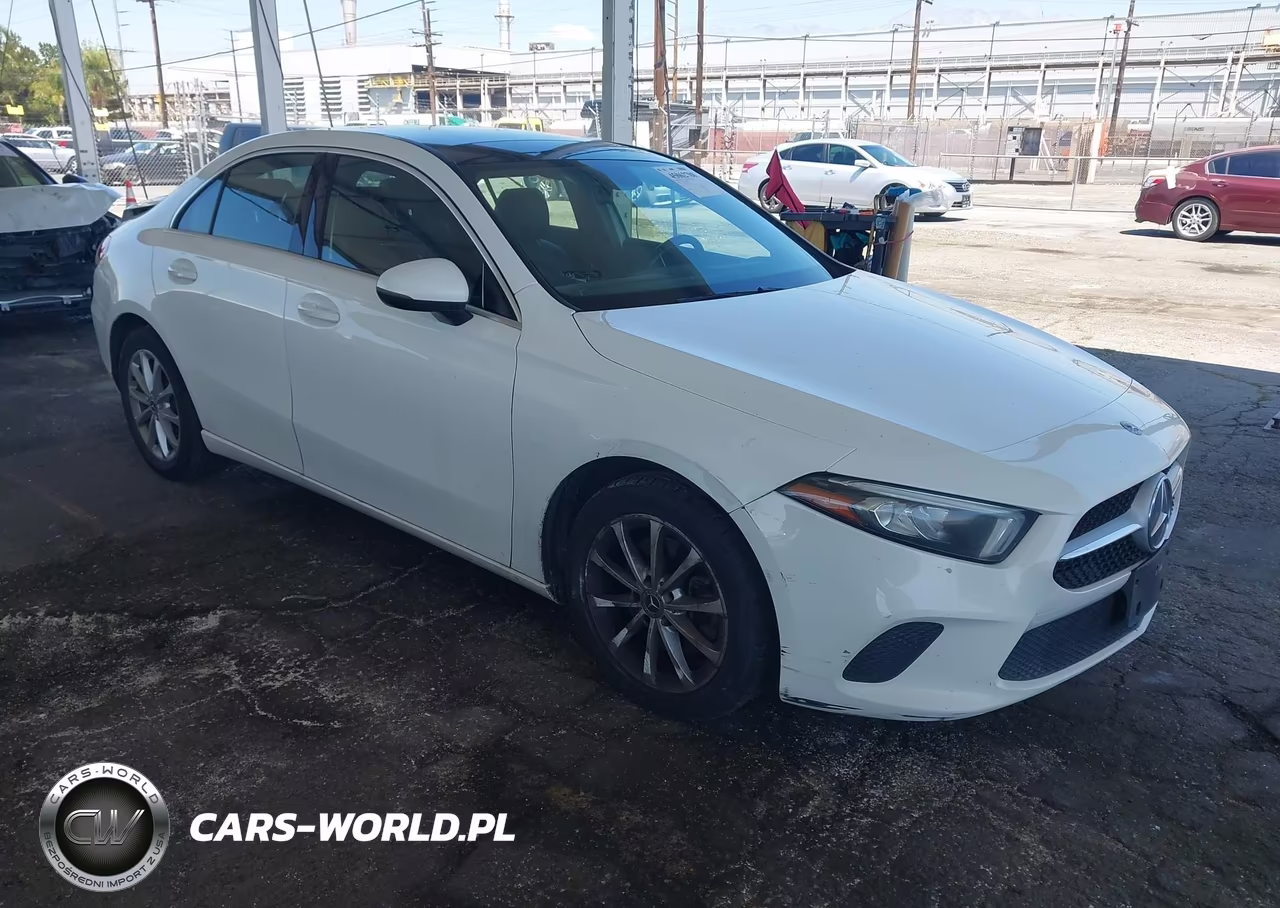 2019 Mercedes-Benz A 220 4Matic – zdjęcie 1 z 16