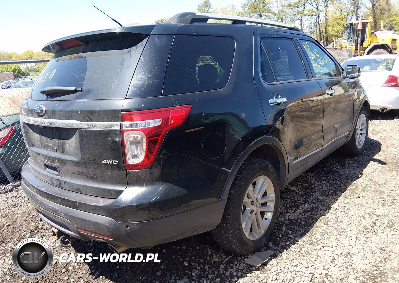 2012 Ford Explorer Xlt VIN:1FMHK8D84CGA97786 - 4