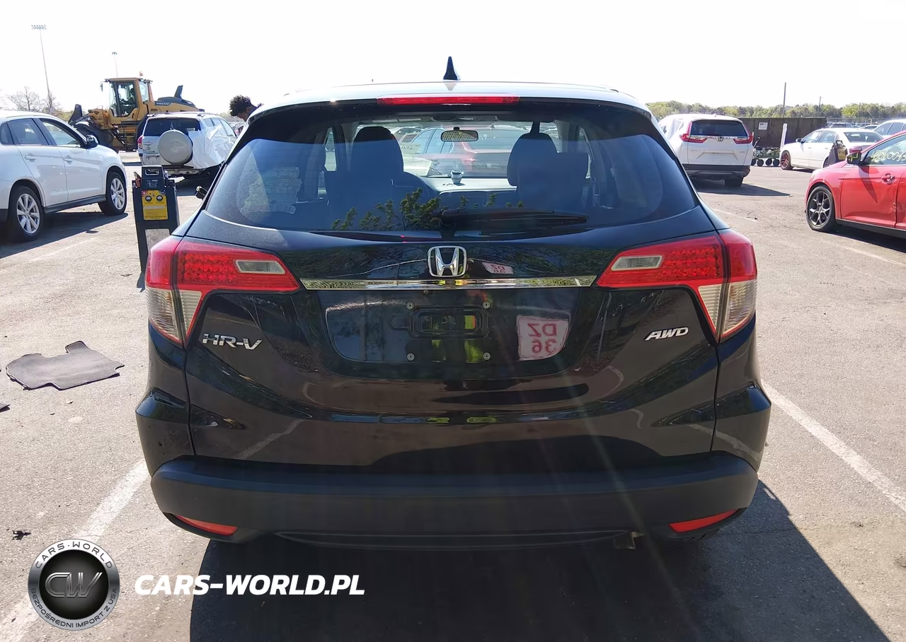 2019 Honda Hr-V Lx VIN:3CZRU6H3XKG723831 - 16