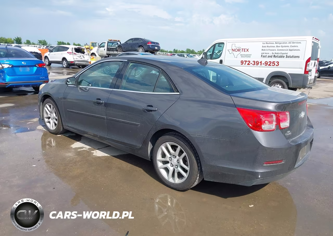 2013 Chevrolet Malibu 1Lt VIN:1G11C5SA2DF245666 - 3