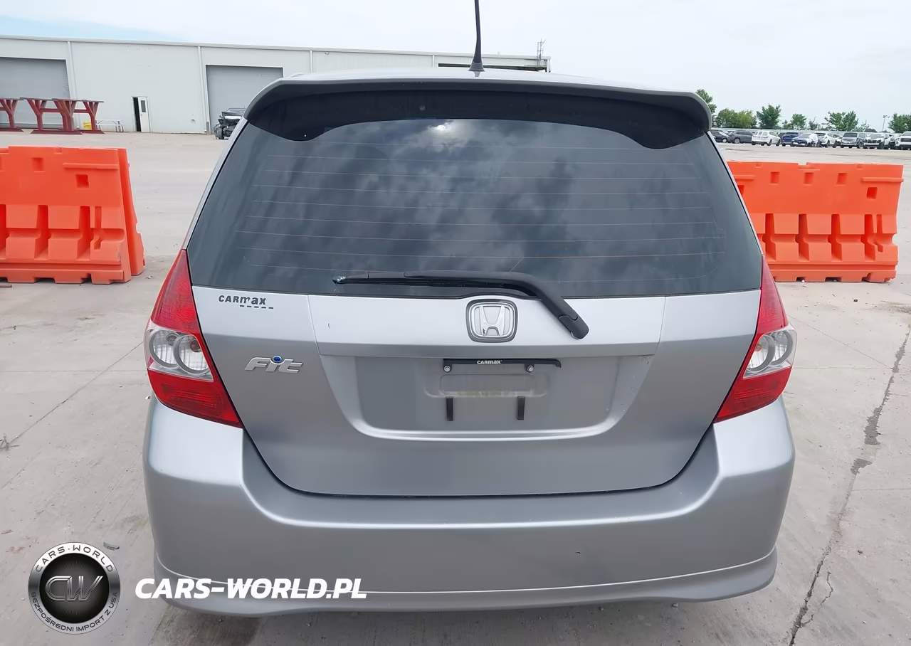 2007 Honda Fit Sport VIN:JHMGD38617S002754 - 17