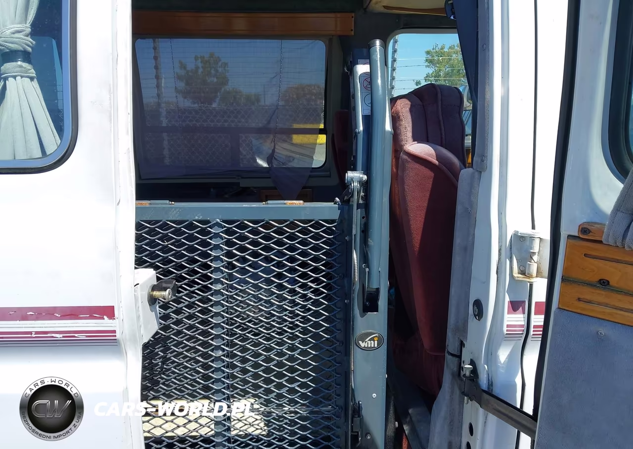 1991 Ford Econoline E150 Van VIN:1FDEE14HXMHB12966 - 8