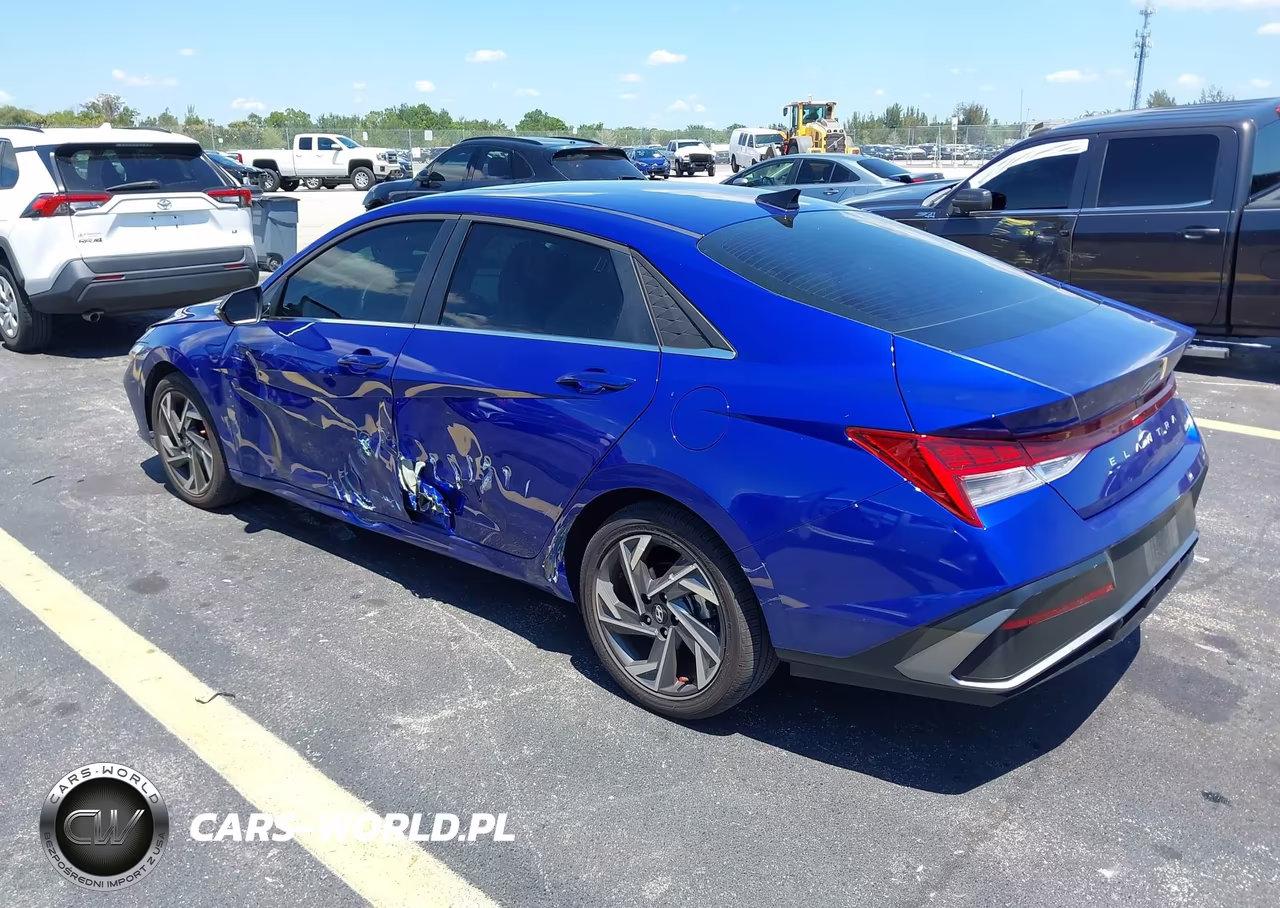 2025 Hyundai Elantra Limited VIN:KMHLP4DG9SU082664 - 3