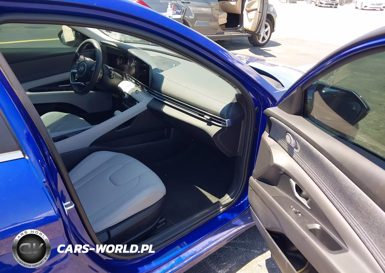 2025 Hyundai Elantra Limited VIN:KMHLP4DG9SU082664 - 5