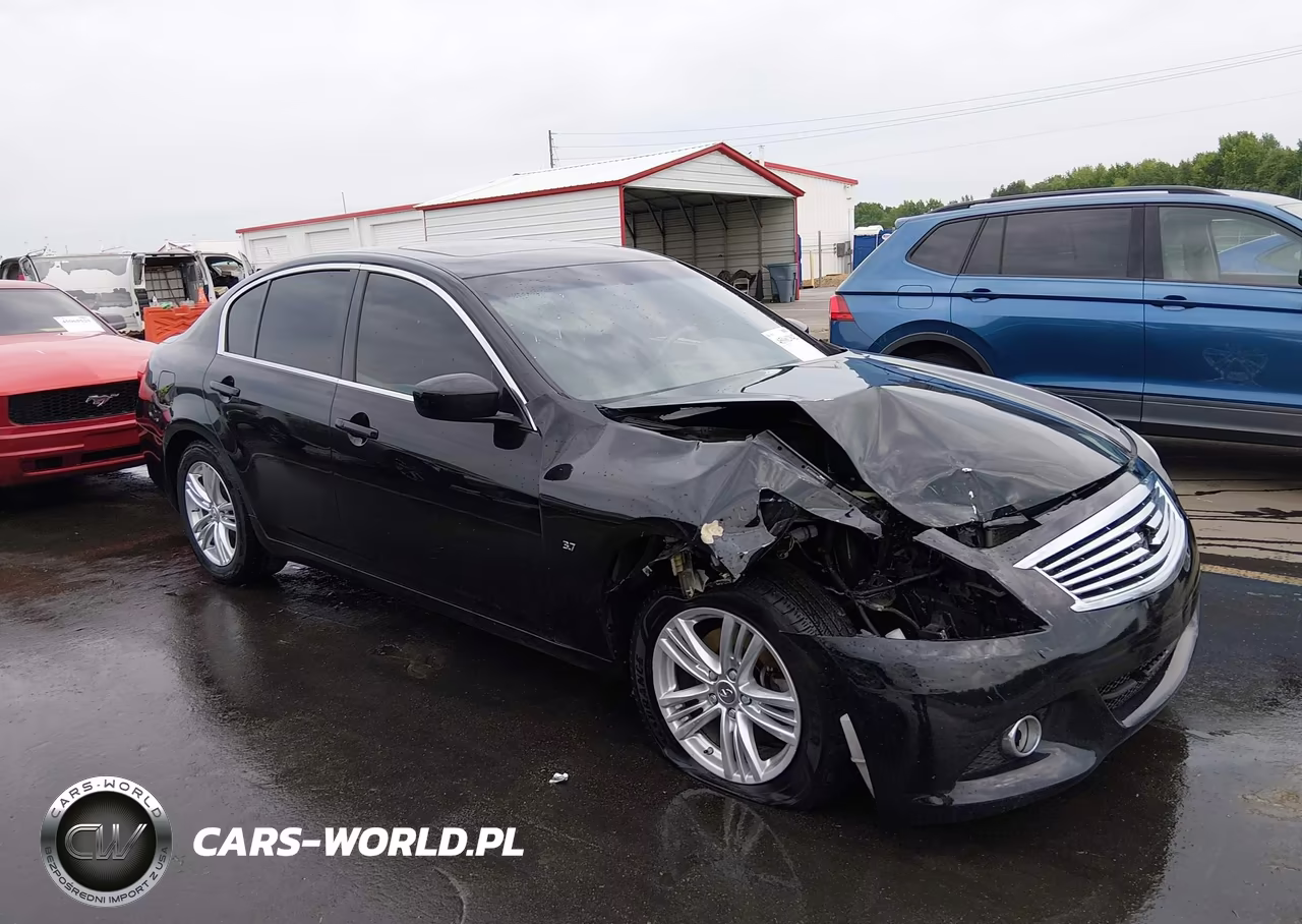 2015 Infiniti Q40