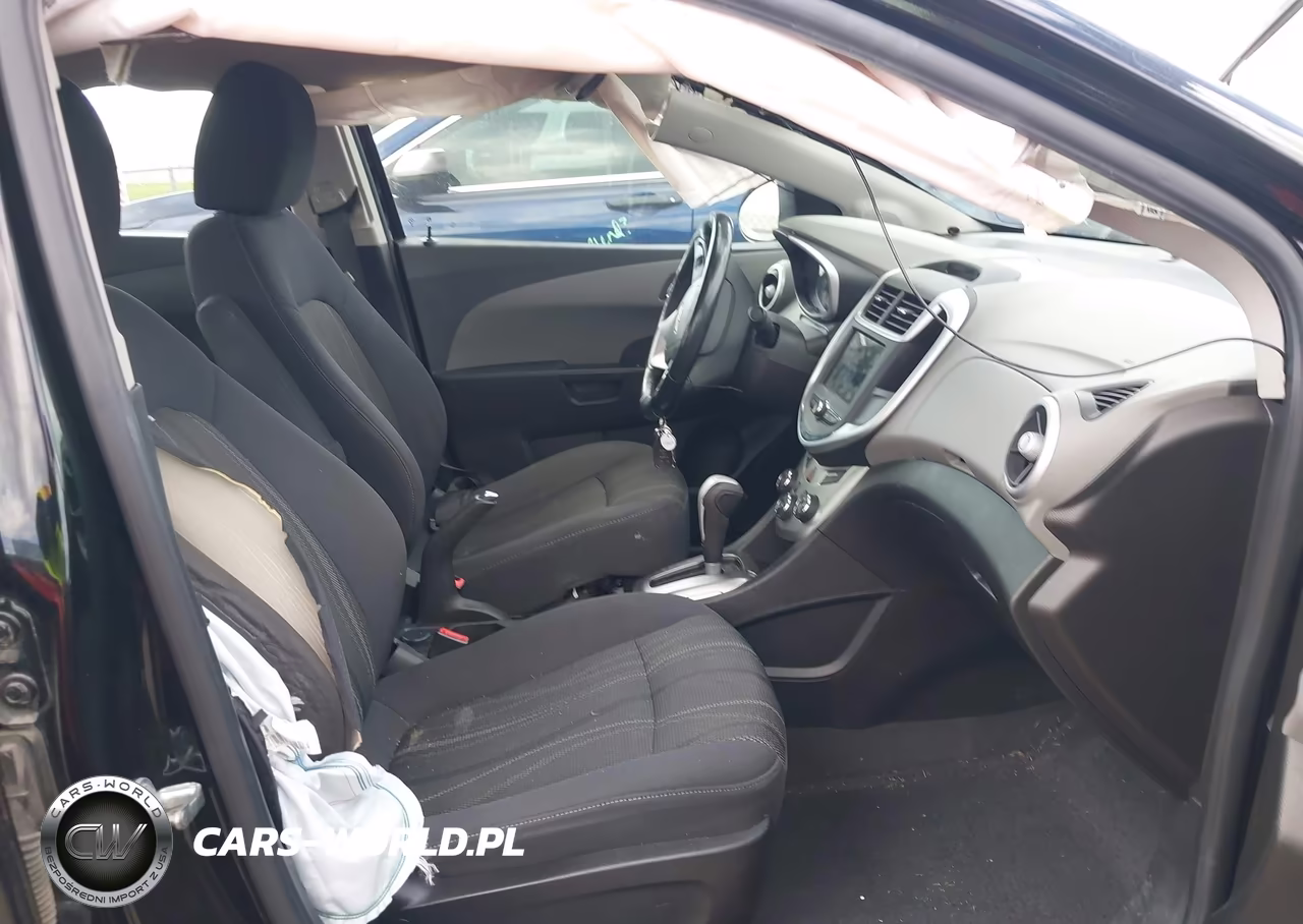 2019 Chevrolet Sonic Lt Auto VIN:1G1JD5SB3K4113787 - 5