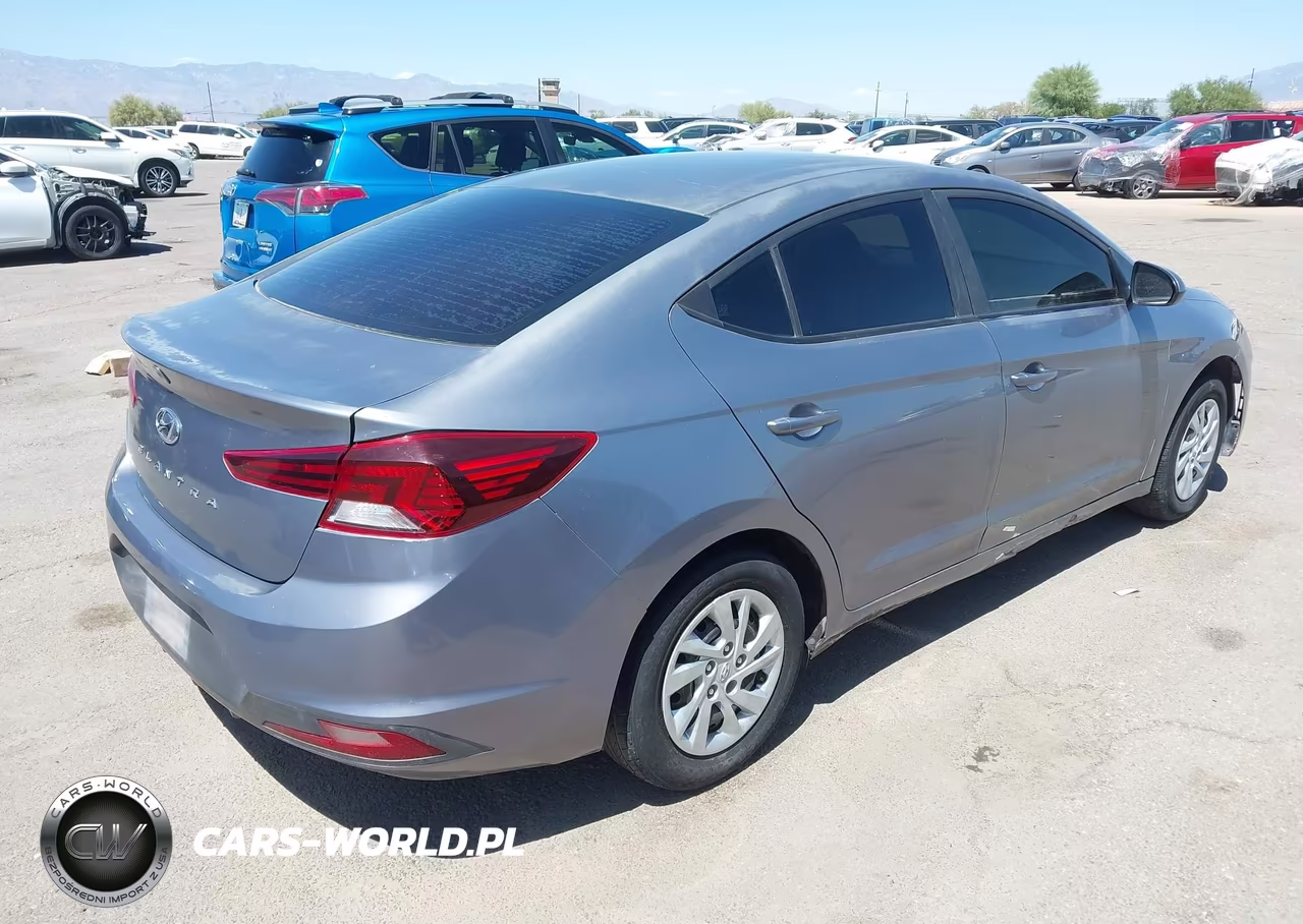 2019 Hyundai Elantra Se VIN:KMHD74LF4KU852573 - 4