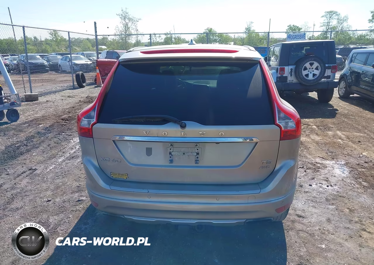 2015 Volvo Xc60 T5 Platinum VIN:YV4612RM1F2635957 - 16