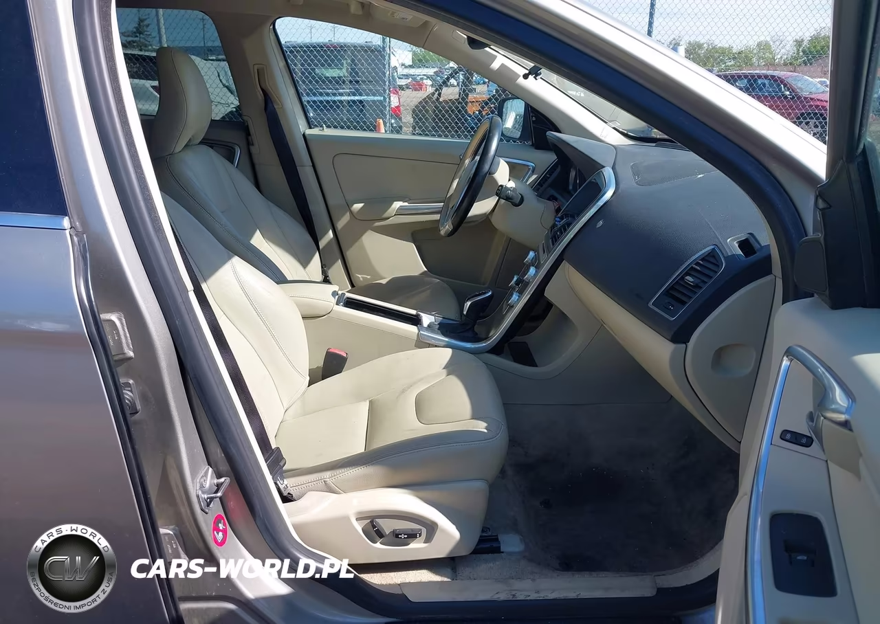 2015 Volvo Xc60 T5 Platinum VIN:YV4612RM1F2635957 - 5