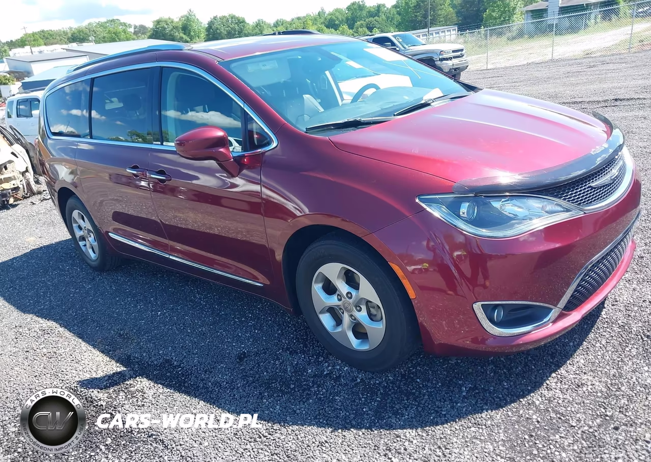 Główne zdjęcie 2017 Chrysler Pacifica Touring-L Plus