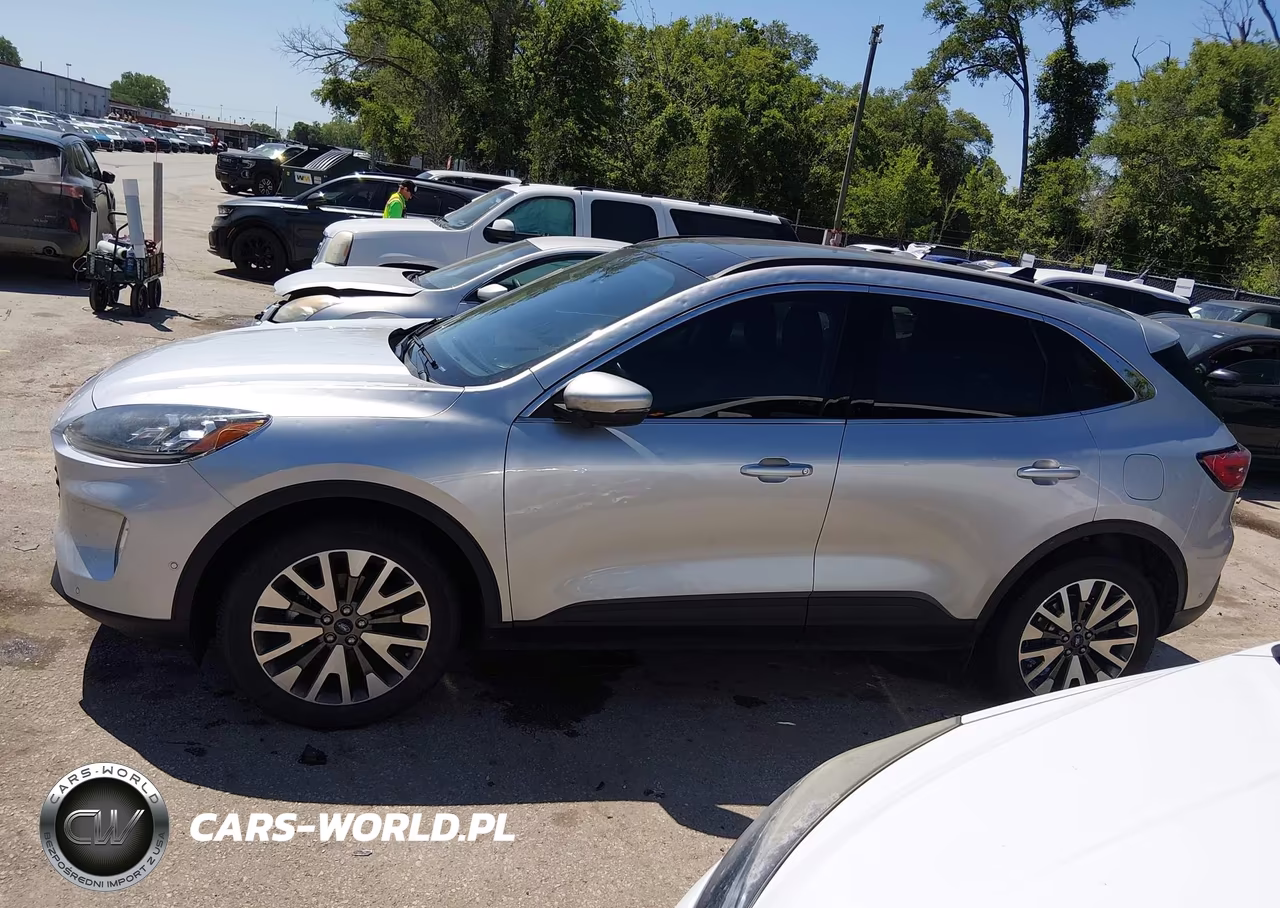 2020 Ford Escape Titanium VIN:1FMCU9J92LUA76931 - 14