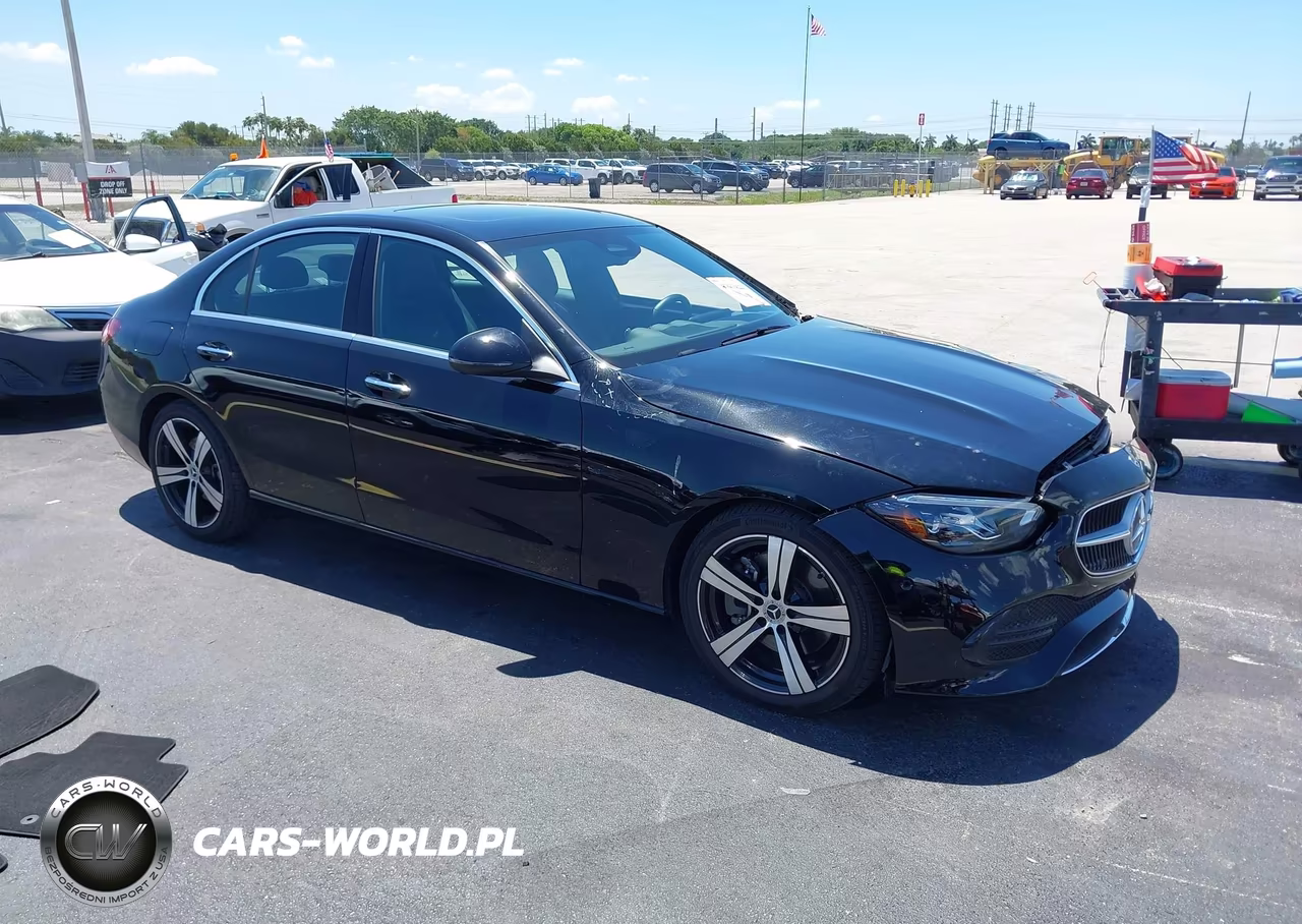2025 Mercedes-Benz C 300 – zdjęcie 1 z 17