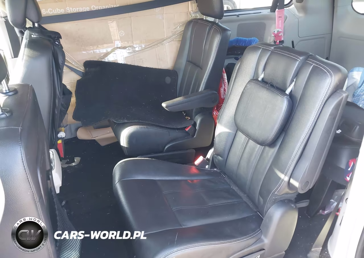 2016 Chrysler Town & Country Touring VIN:2C4RC1BG8GR248222 - 8
