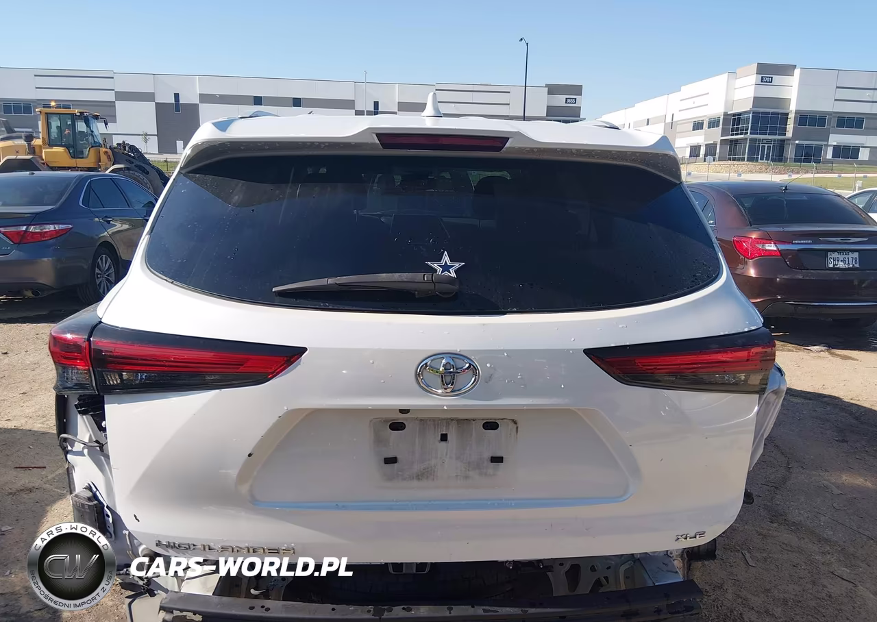 2022 Toyota Highlander Xle VIN:5TDGZRAH7NS126650 - 16