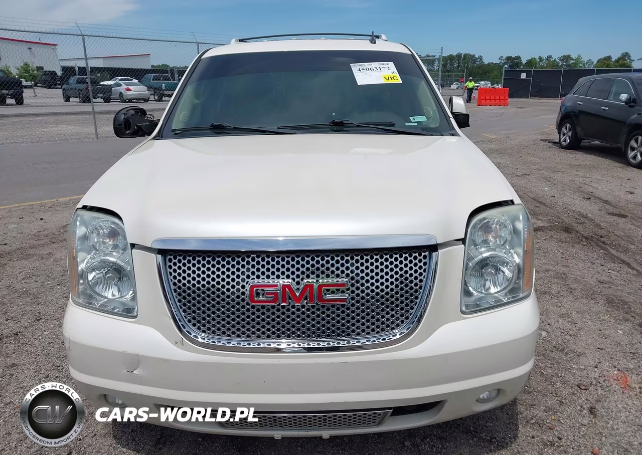 2013 GMC Yukon Denali VIN:1GKS1EEF1DR249705 - 12