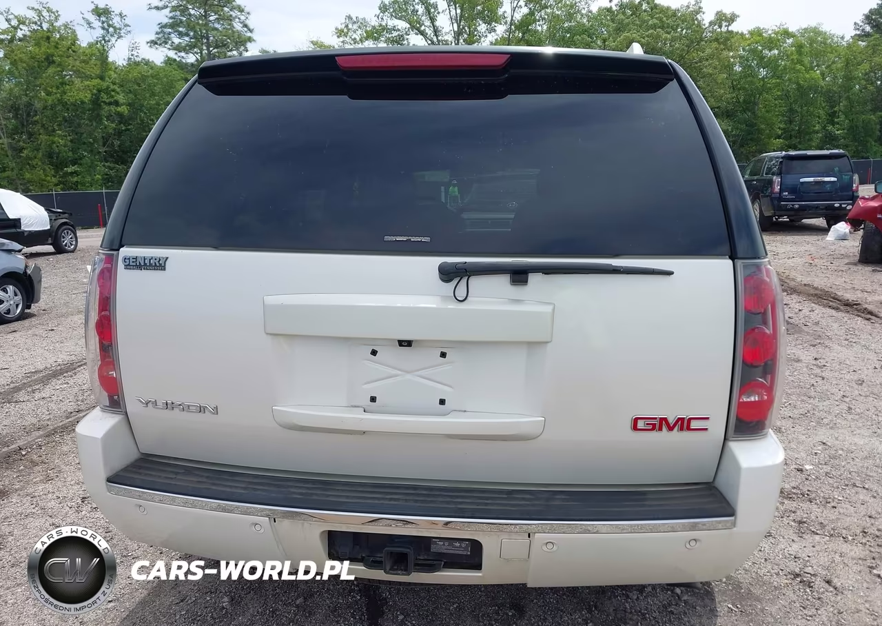 2013 GMC Yukon Denali VIN:1GKS1EEF1DR249705 - 16
