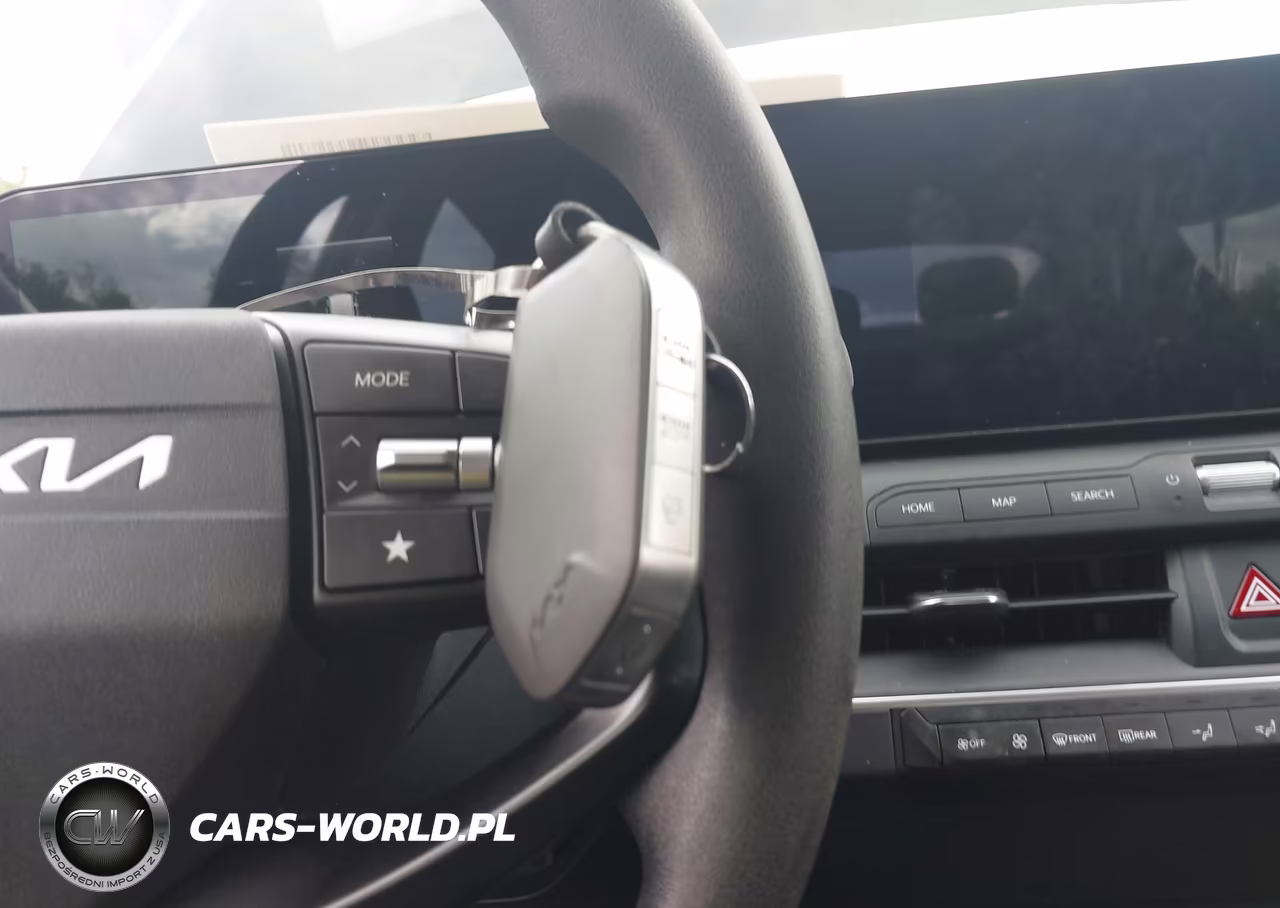 2025 Kia K4 Lxs VIN:3KPFT4DE2SE129463 - 11