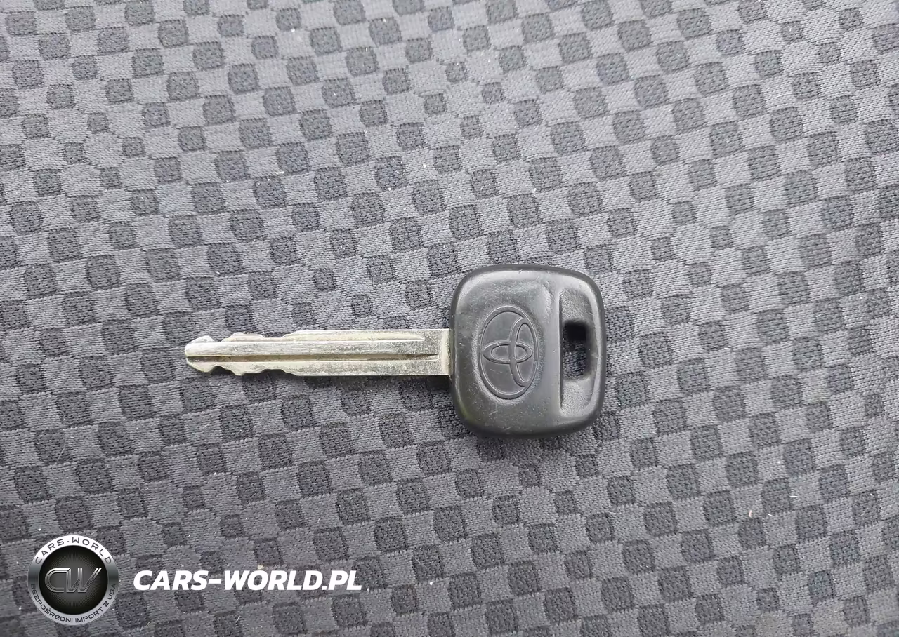 2007 Toyota Yaris VIN:JTDBT923371088770 - 11
