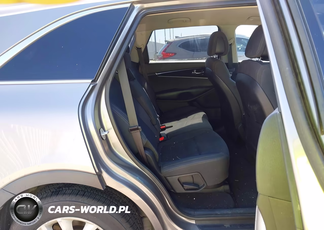 2017 Kia Sorento 3.3L Lx VIN:5XYPG4A58HG194813 - 8