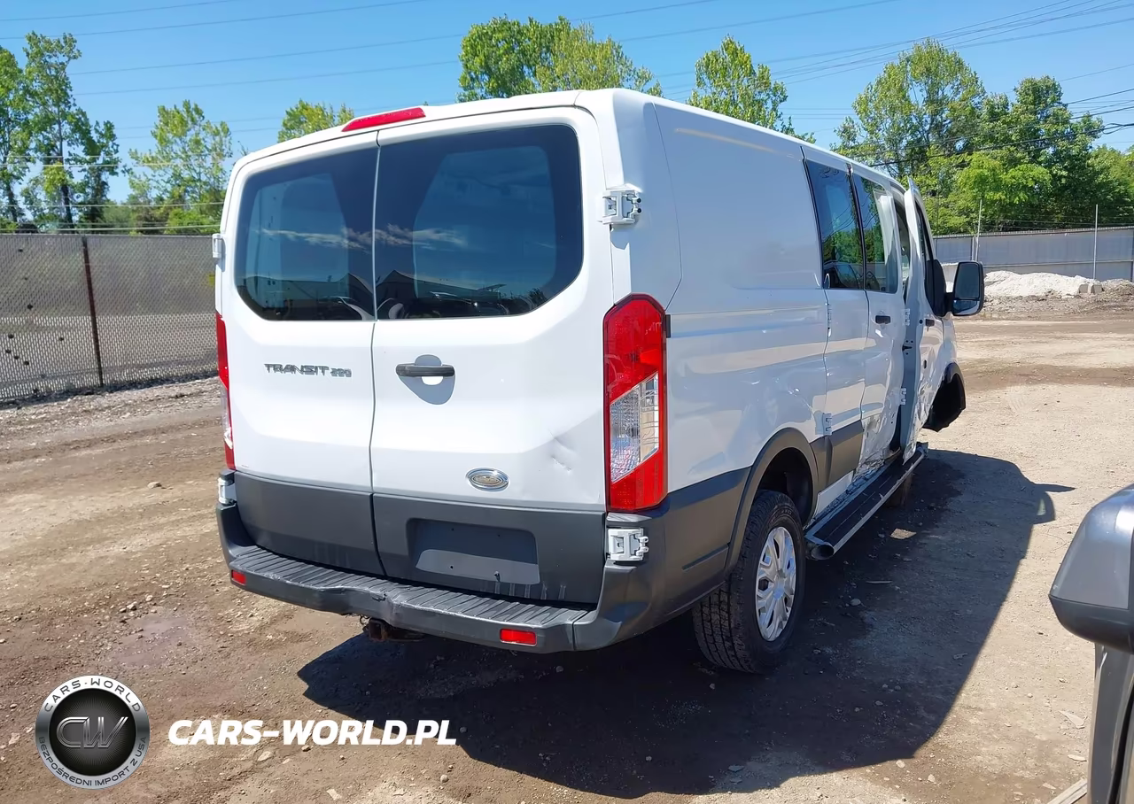 2015 Ford Transit-250 VIN:1FTNR1ZM8FKA47054 - 4