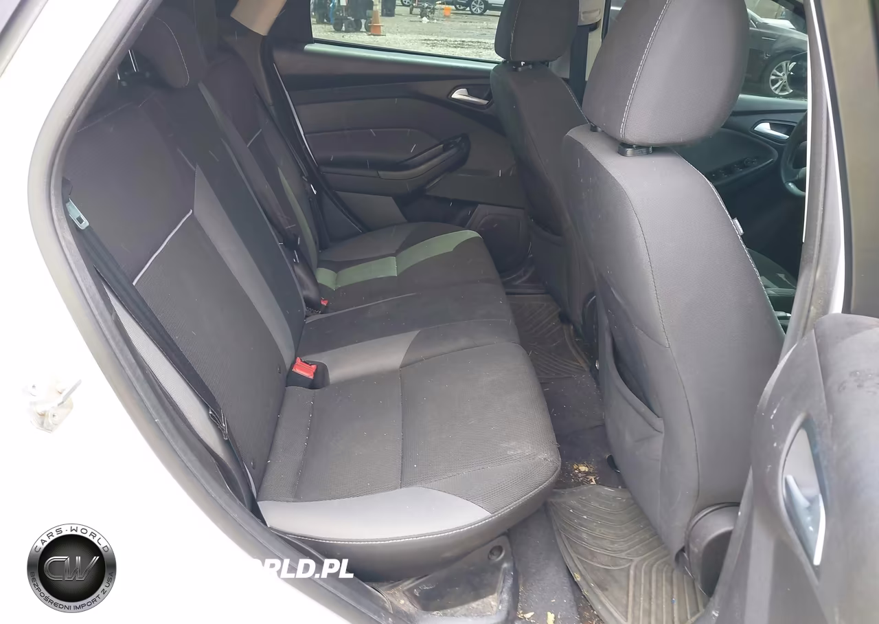 2014 Ford Focus Se VIN:1FADP3K23EL281462 - 8