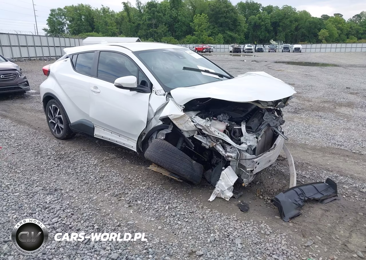 2021 Toyota C-Hr Xle – zdjęcie 1 z 17