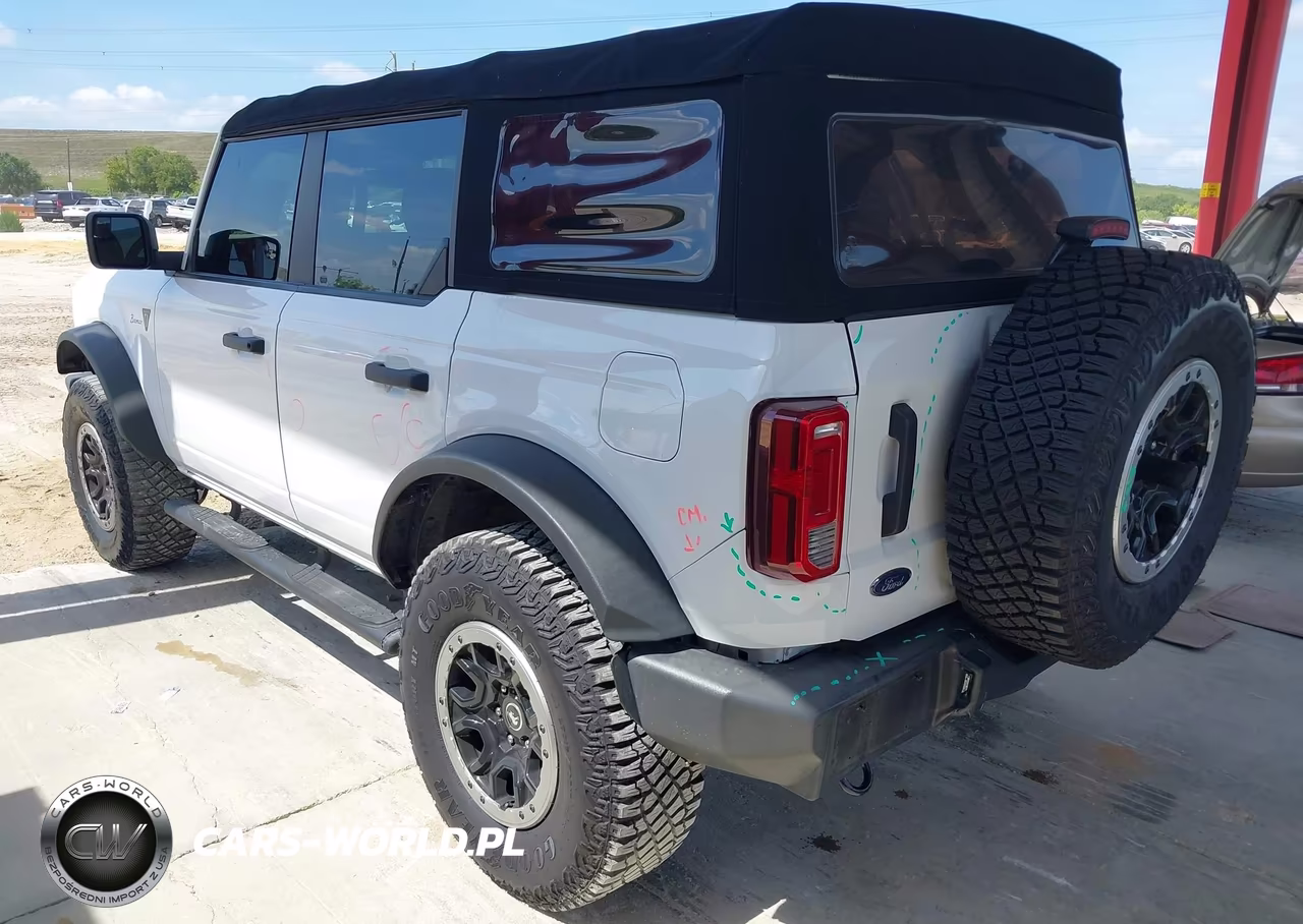 2022 Ford Bronco VIN:1FMEE5DP2NLA73612 - 3