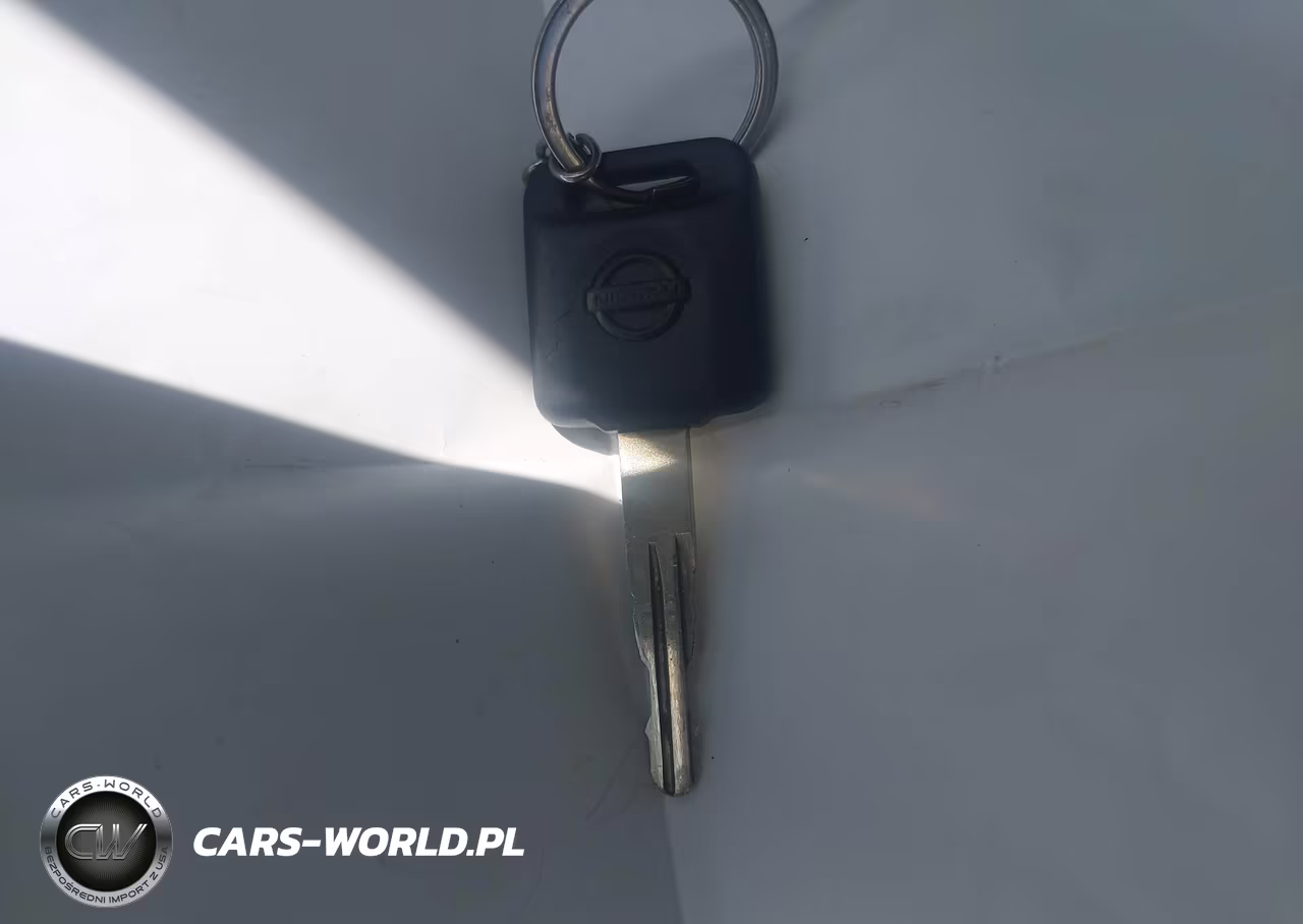 2017 Nissan Versa Note S Plus VIN:3N1CE2CP5HL381977 - 11
