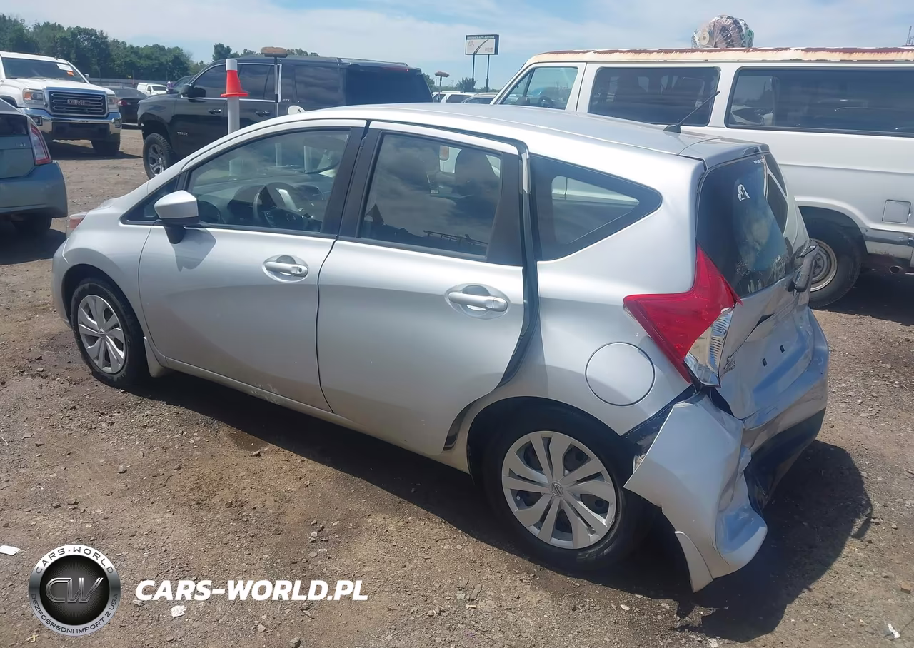 2017 Nissan Versa Note S Plus VIN:3N1CE2CP5HL381977 - 3