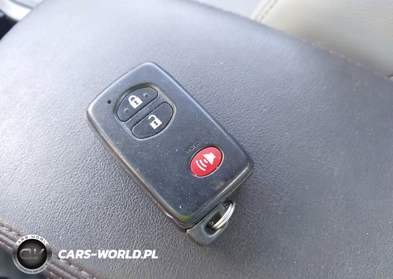 2010 Toyota Prius Iv VIN:JTDKN3DUXA0038345 - 11
