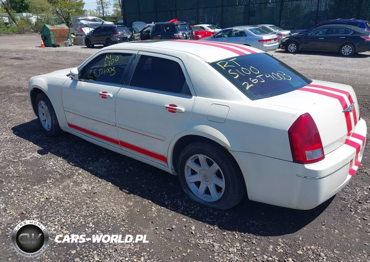 2005 Chrysler 300 Touring VIN:2C3AA53G75H600741 - 3