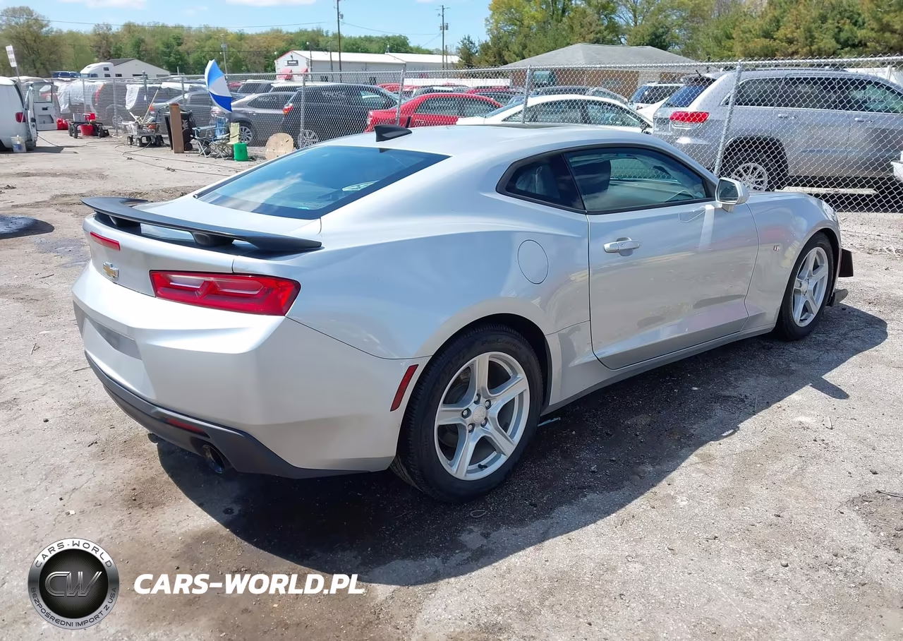 2018 Chevrolet Camaro 1Lt VIN:1G1FB1RXXJ0111935 - 4