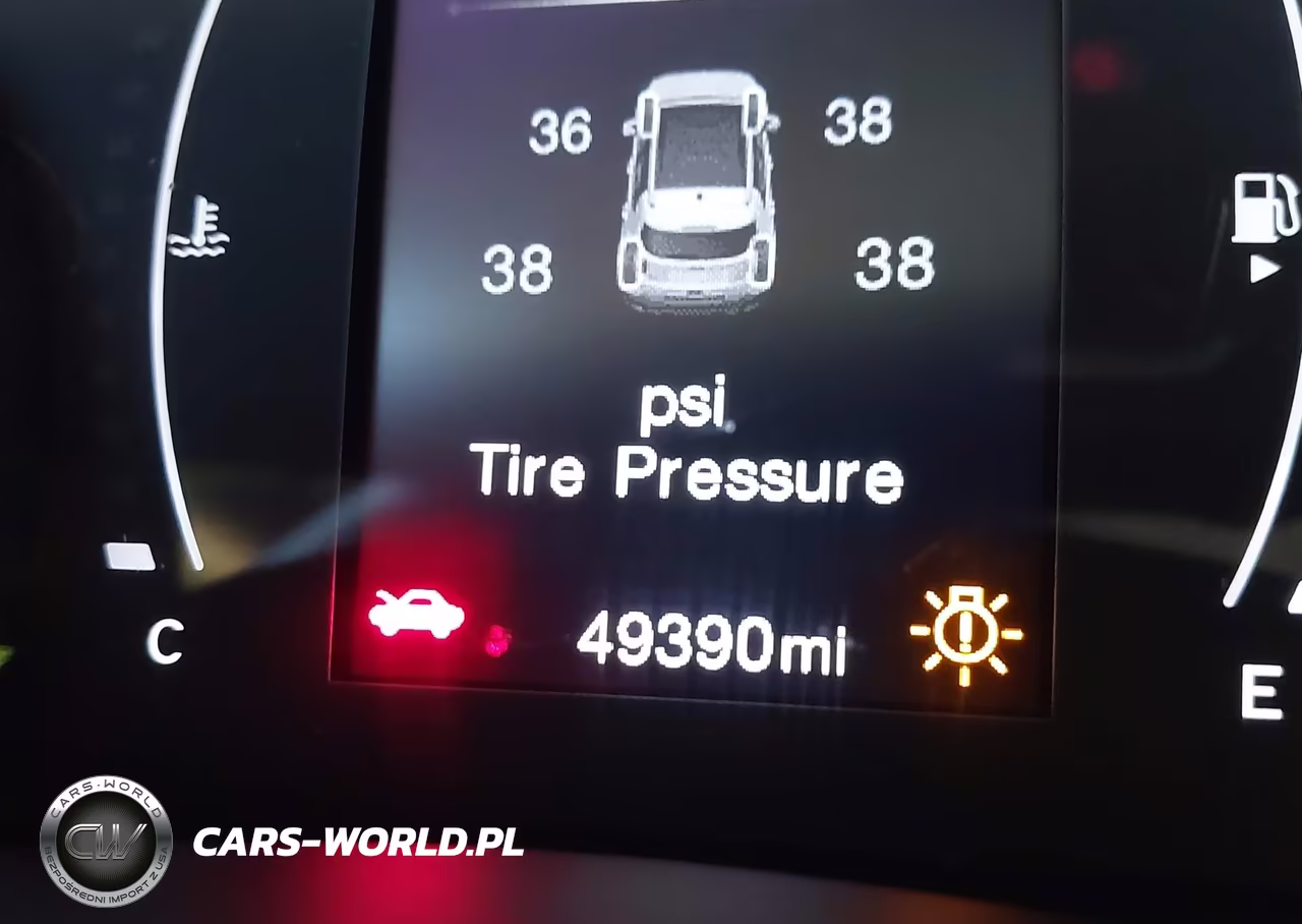 2023 Jeep Renegade Latitude 4X4 VIN:ZACNJDB18PPP41126 - 16