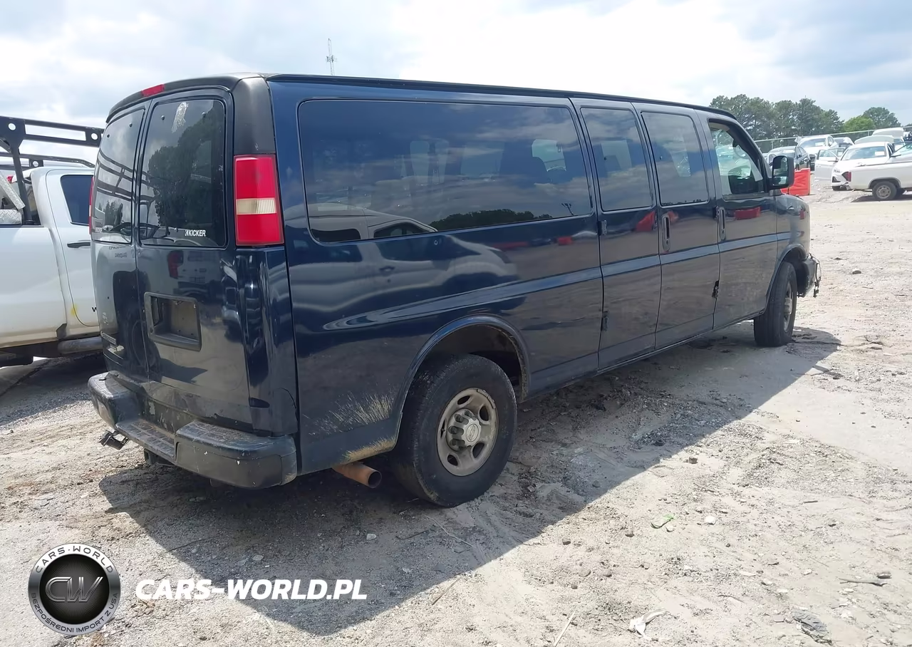 2009 Chevrolet Express 3500 Ls VIN:1GAHG39K091161890 - 4