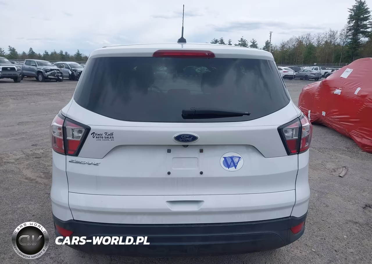 2018 Ford Escape S VIN:1FMCU0F72JUB11905 - 17
