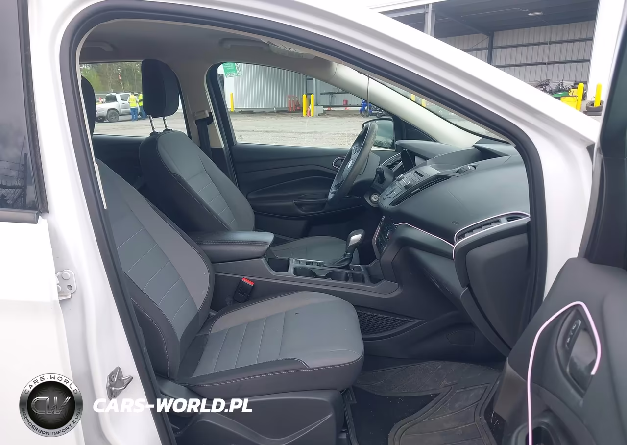 2018 Ford Escape S VIN:1FMCU0F72JUB11905 - 5