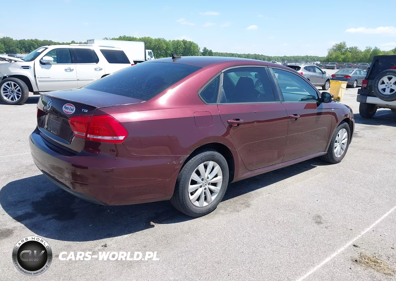 2014 Volkswagen Passat 1.8T Wolfsburg Edition VIN:1VWAT7A39EC102073 - 4