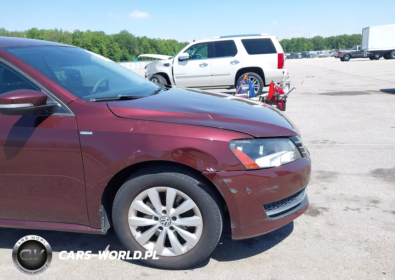 2014 Volkswagen Passat 1.8T Wolfsburg Edition VIN:1VWAT7A39EC102073 - 6