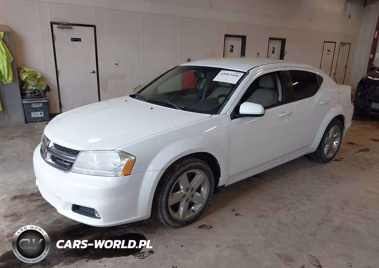 2011 Dodge Avenger Lux VIN:1B3BD2FB3BN573337 - 2
