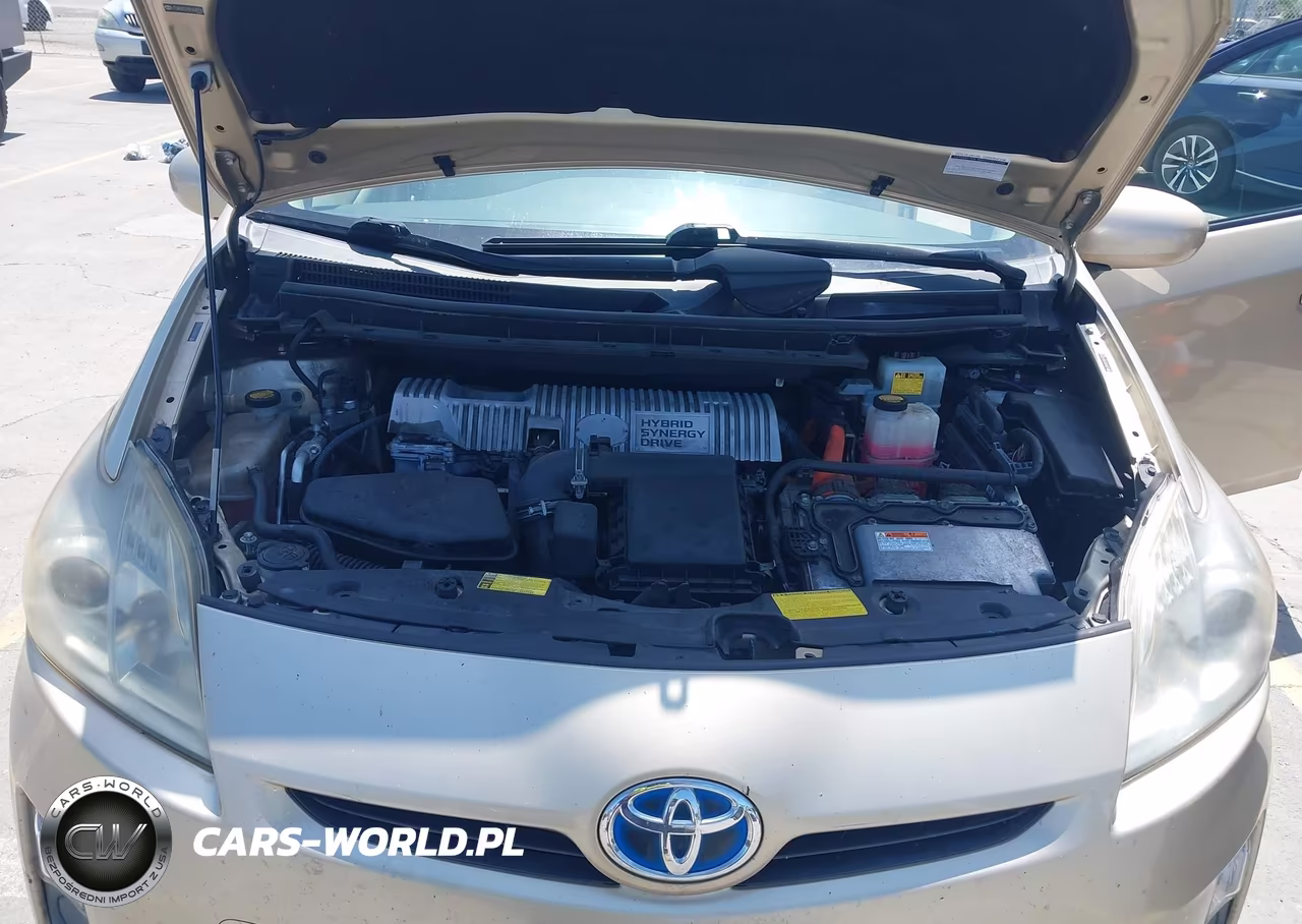 2011 Toyota Prius Three VIN:JTDKN3DU7B1408100 - 10