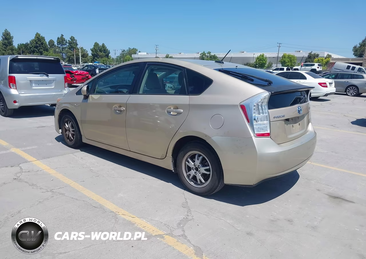 2011 Toyota Prius Three VIN:JTDKN3DU7B1408100 - 3